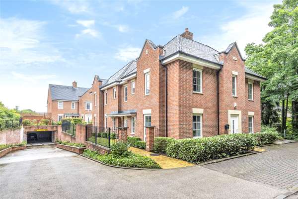 Flat Farley Reach in Winchester