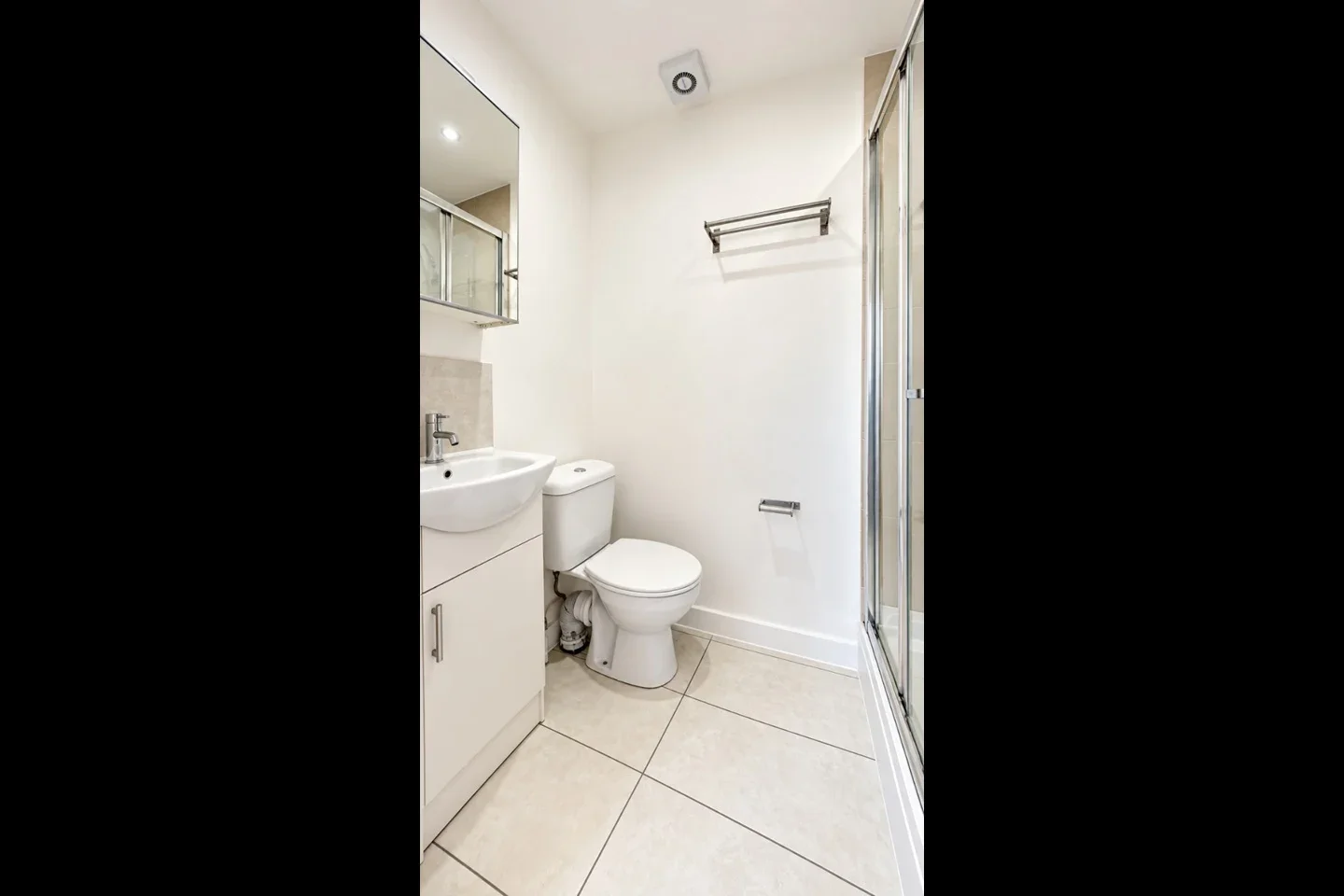 Room Burrage Road in Greater London