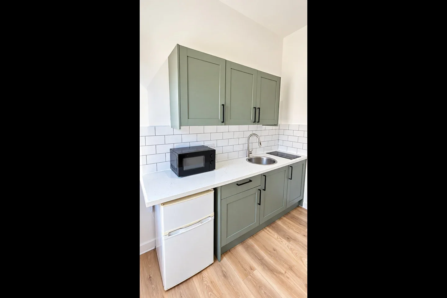 Room Burrage Road in Greater London