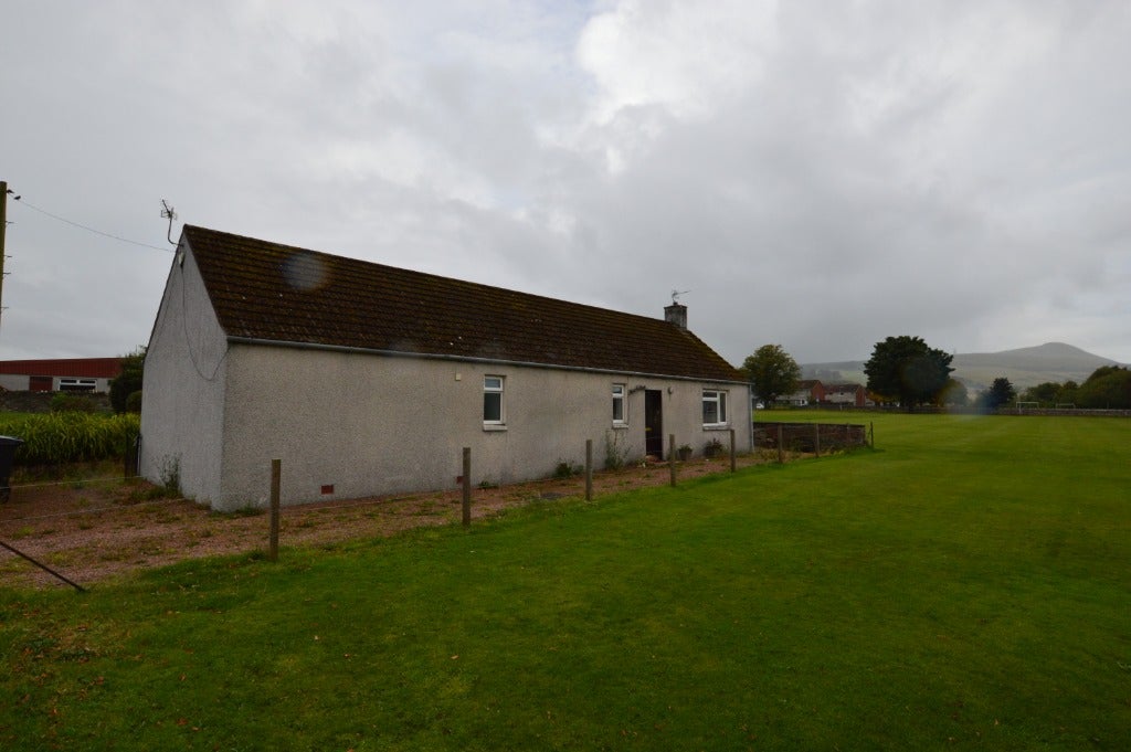 House Muir Road in Freuchie