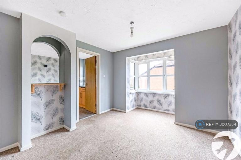 Flat Unicorn Walk in Dartford