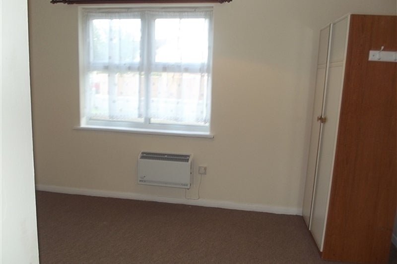 Flat Carlton Drive in Bridgwater