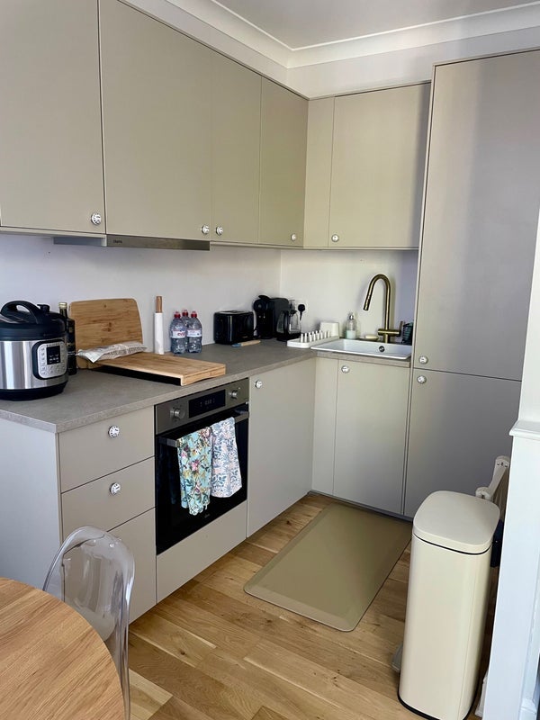 Room Kempsford Gardens in Greater London