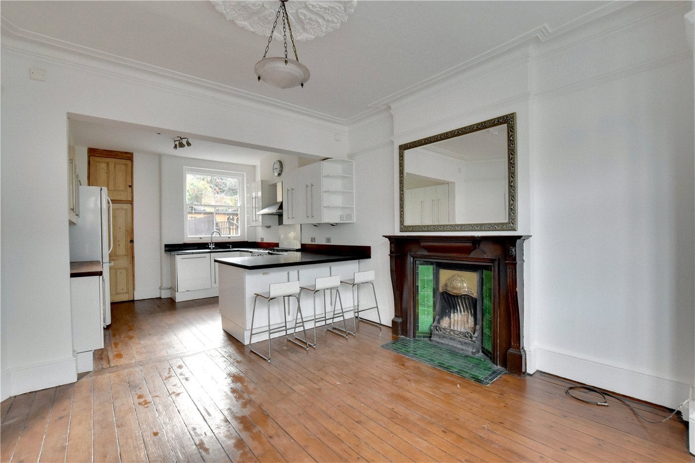 House Boyne Road in Greater London