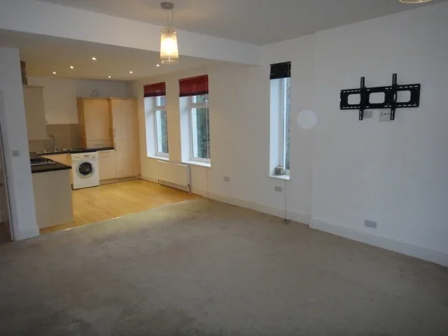 Flat Wellington Road in Oldham