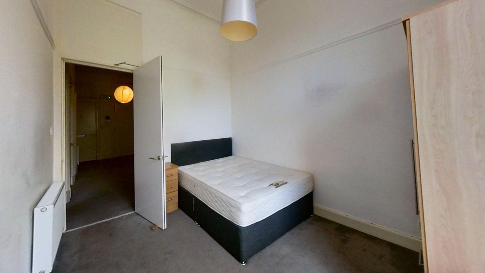 Flat Sauchiehall Street in Glasgow