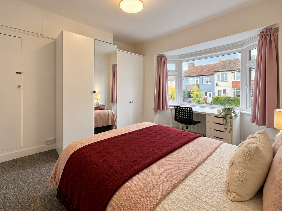 Room Crayford Road in Brighton