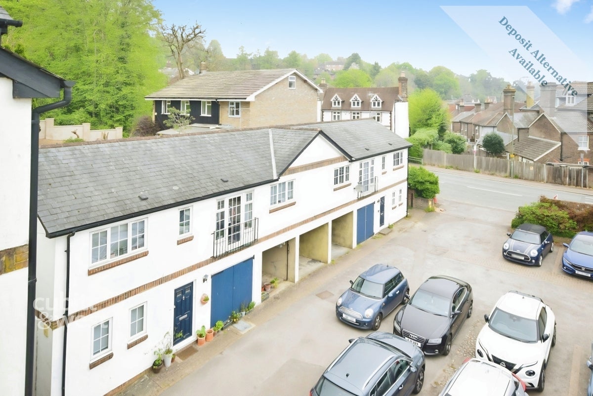 Flat Linkfield Lane in Reigate and Banstead