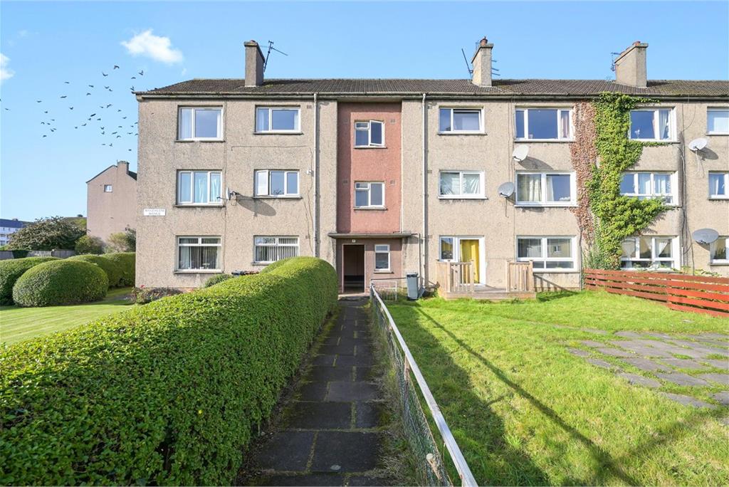 Flat Magdalene Gardens in City of Edinburgh