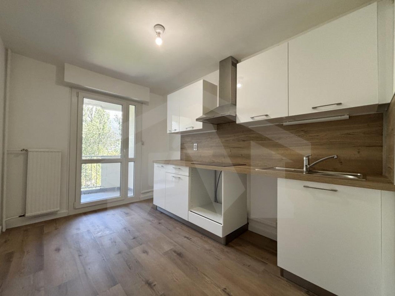 Flat Chemin de la Taillat in Meylan