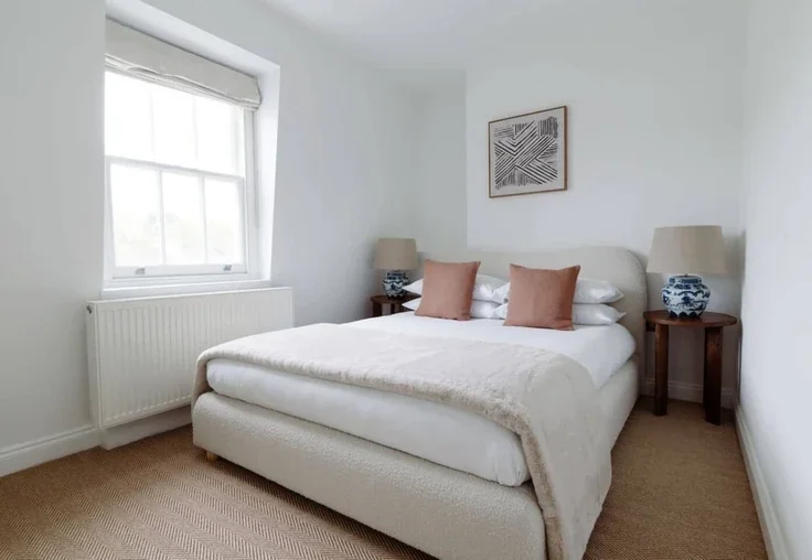 Flat Henniker Mews in Greater London