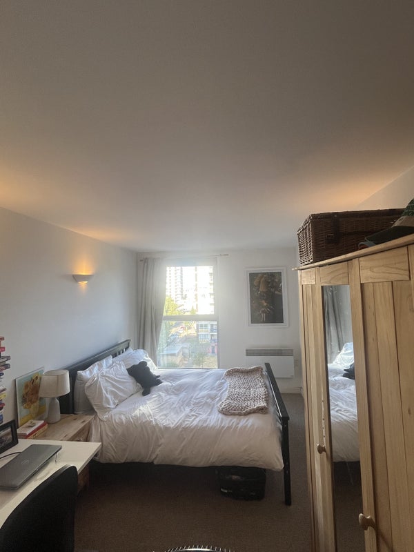 Room Southgate Road in Greater London