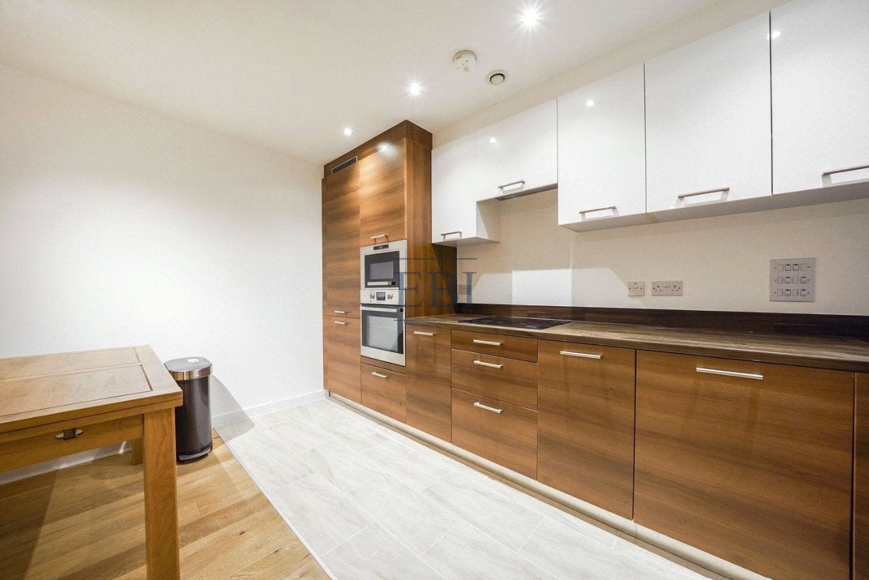 Flat Forge Square in Greater London