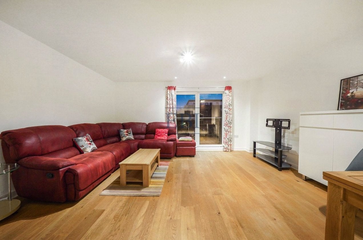 Flat Forge Square in Greater London