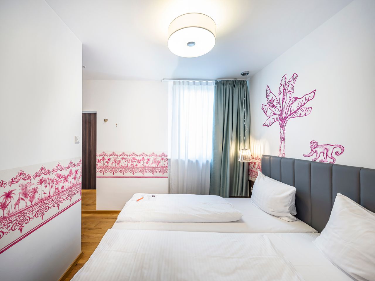 Zimmer Friedrich-Ebert-Anlage in Heidelberg
