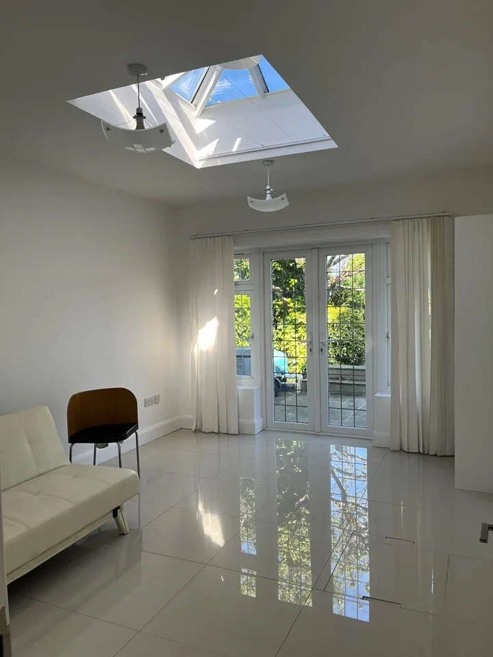 Flat Sandilands in Greater London