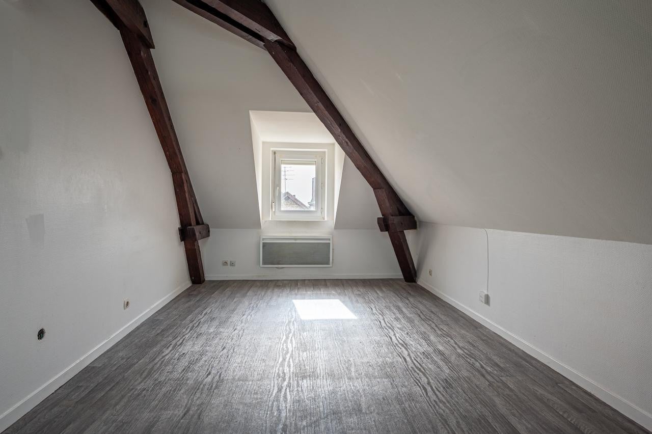 Flat Rue Thurot in Nuits-Saint-Georges