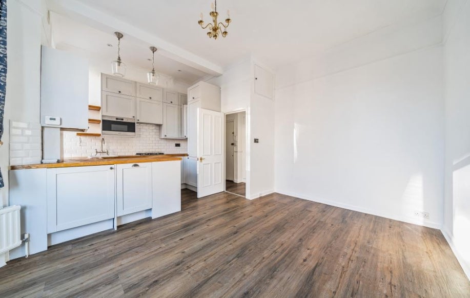 Flat Richmond Hill in Greater London