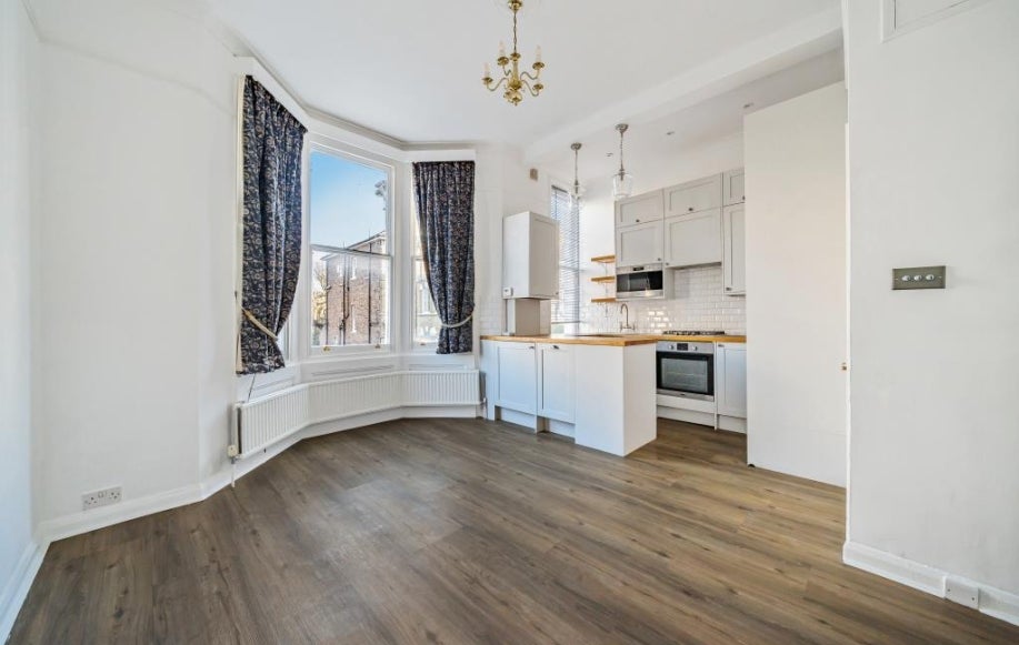 Flat Richmond Hill in Greater London
