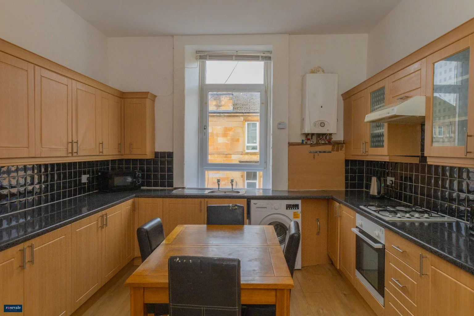 Flat Deanston Drive in Glasgow