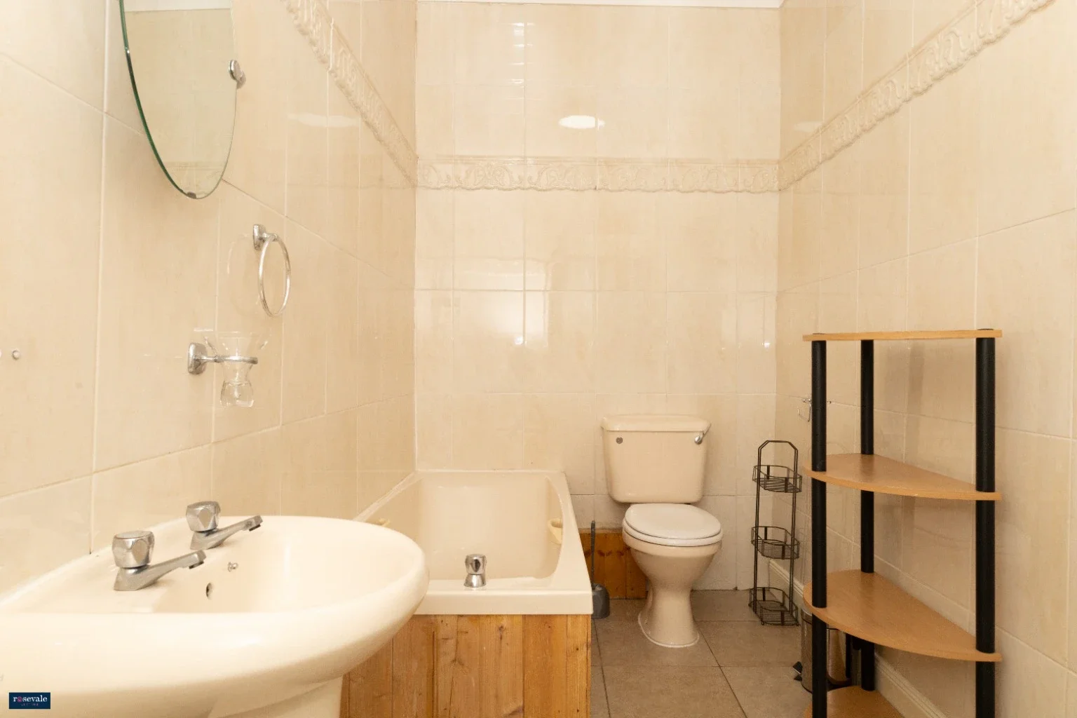 Room Deanston Drive in Glasgow