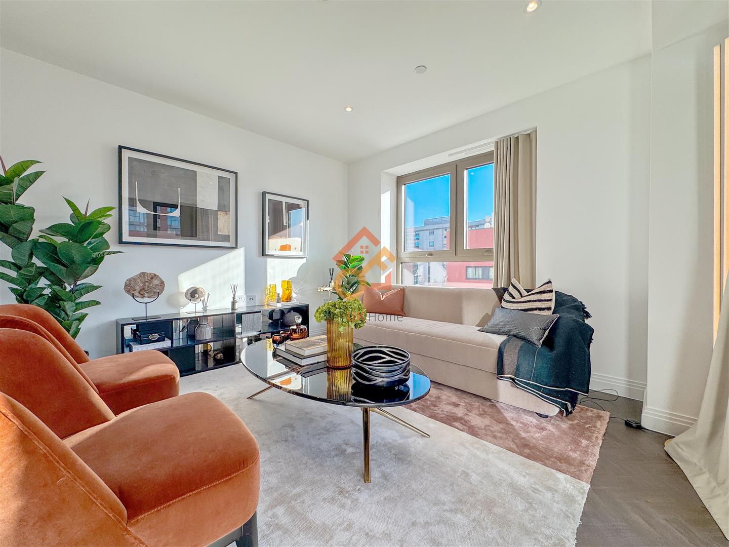 Flat Eden Place in Oxted