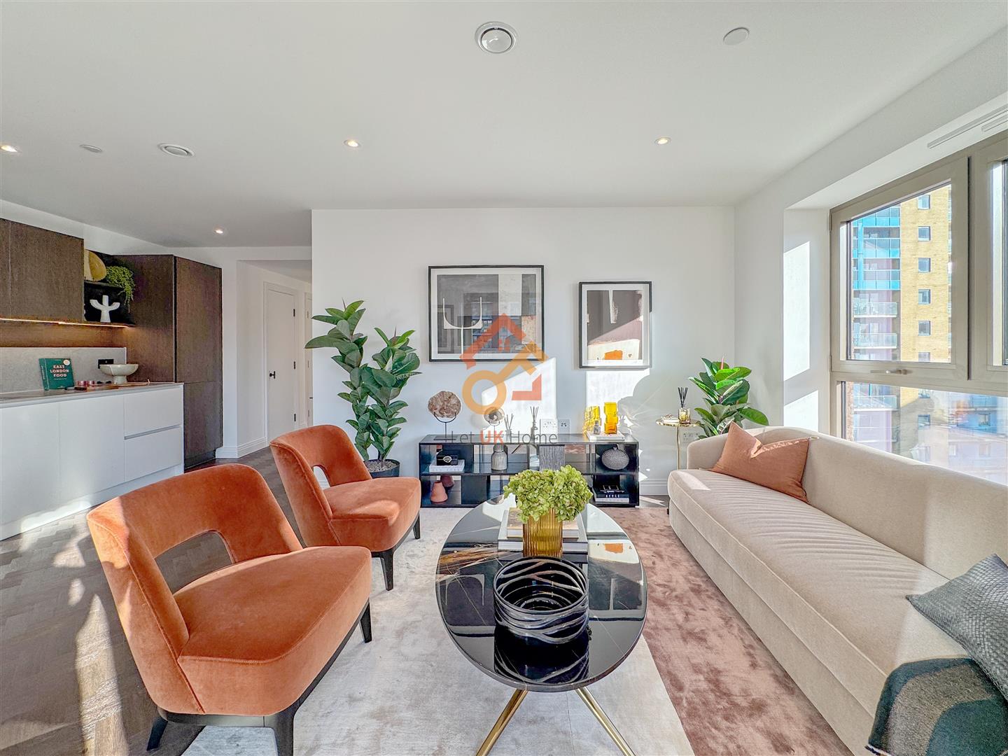 Flat Eden Place in Oxted