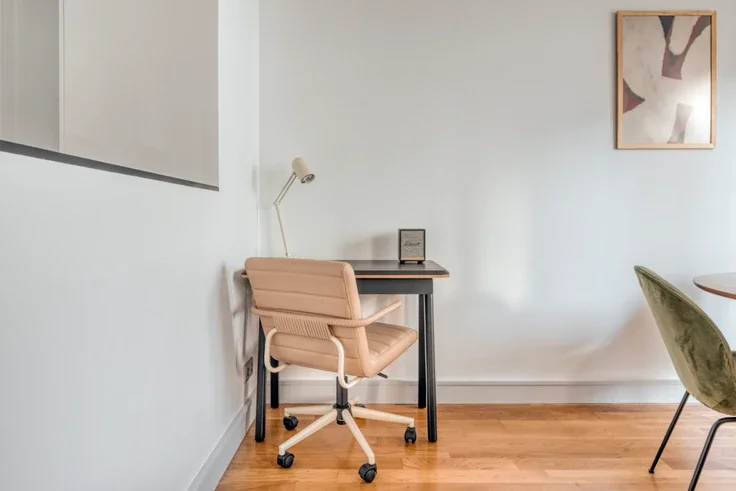 Flat Rue des Dames in Paris