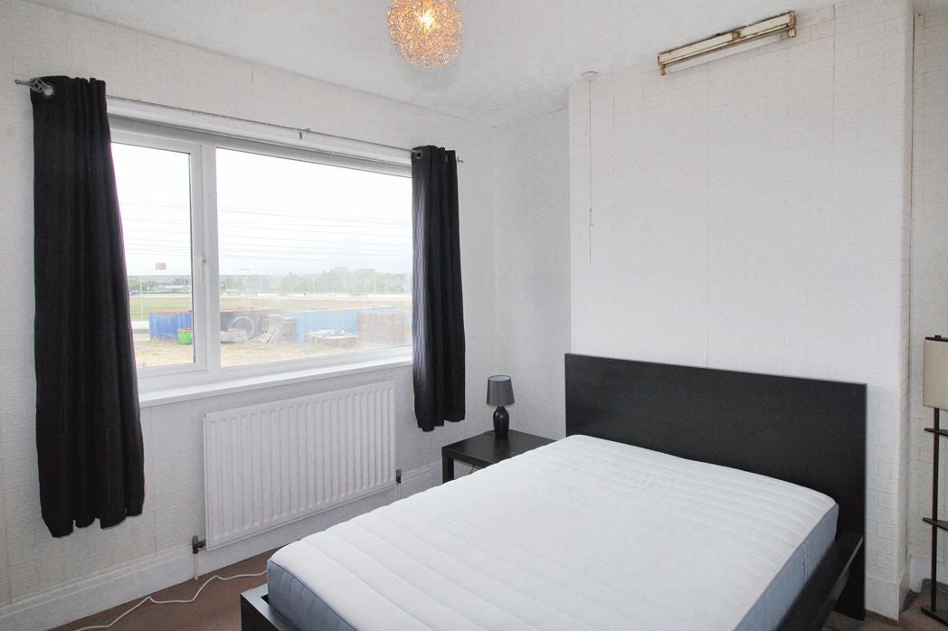 Flat Scarborough Road in Newcastle upon Tyne