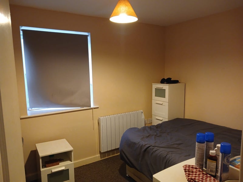 Room Bournemouth Road in Poole