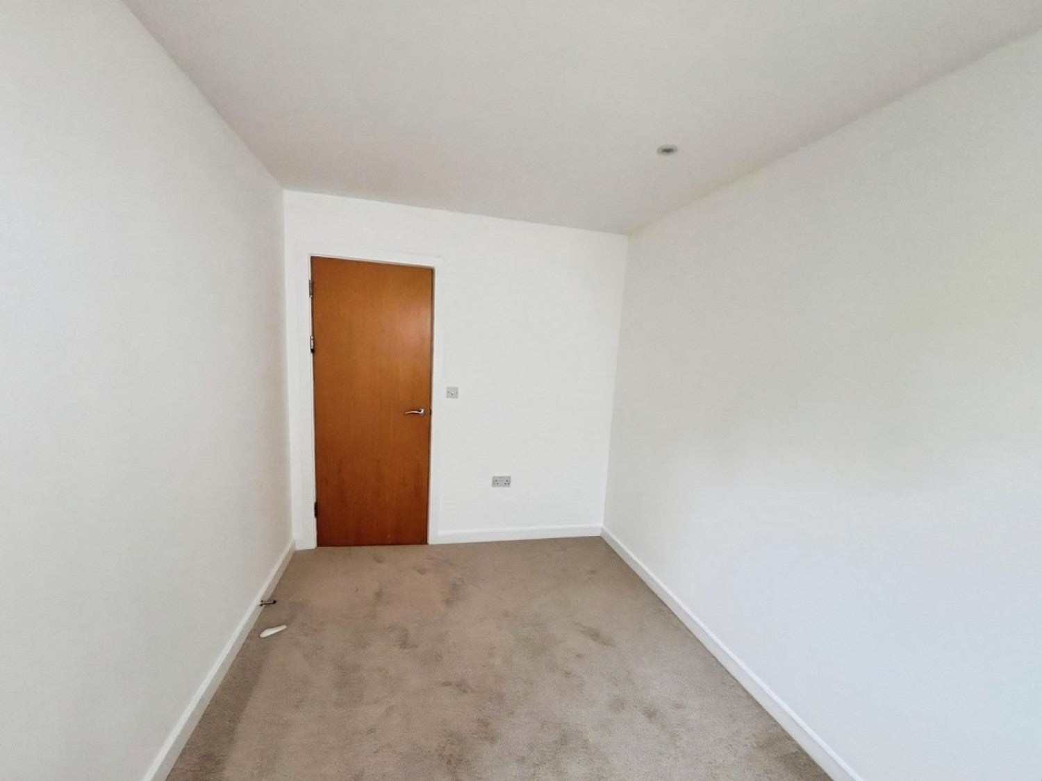 Flat Kingscote Road East in Cheltenham