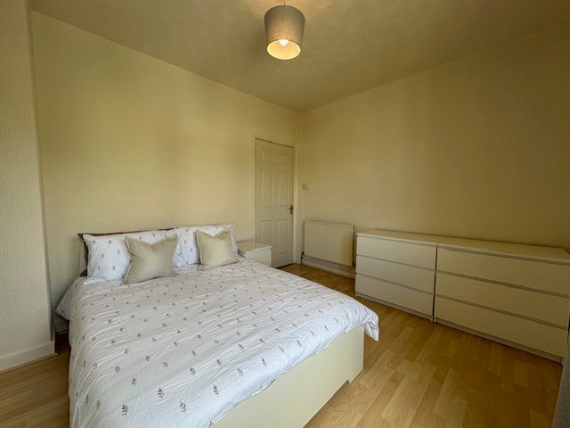 Flat Hilton Drive in Aberdeen City