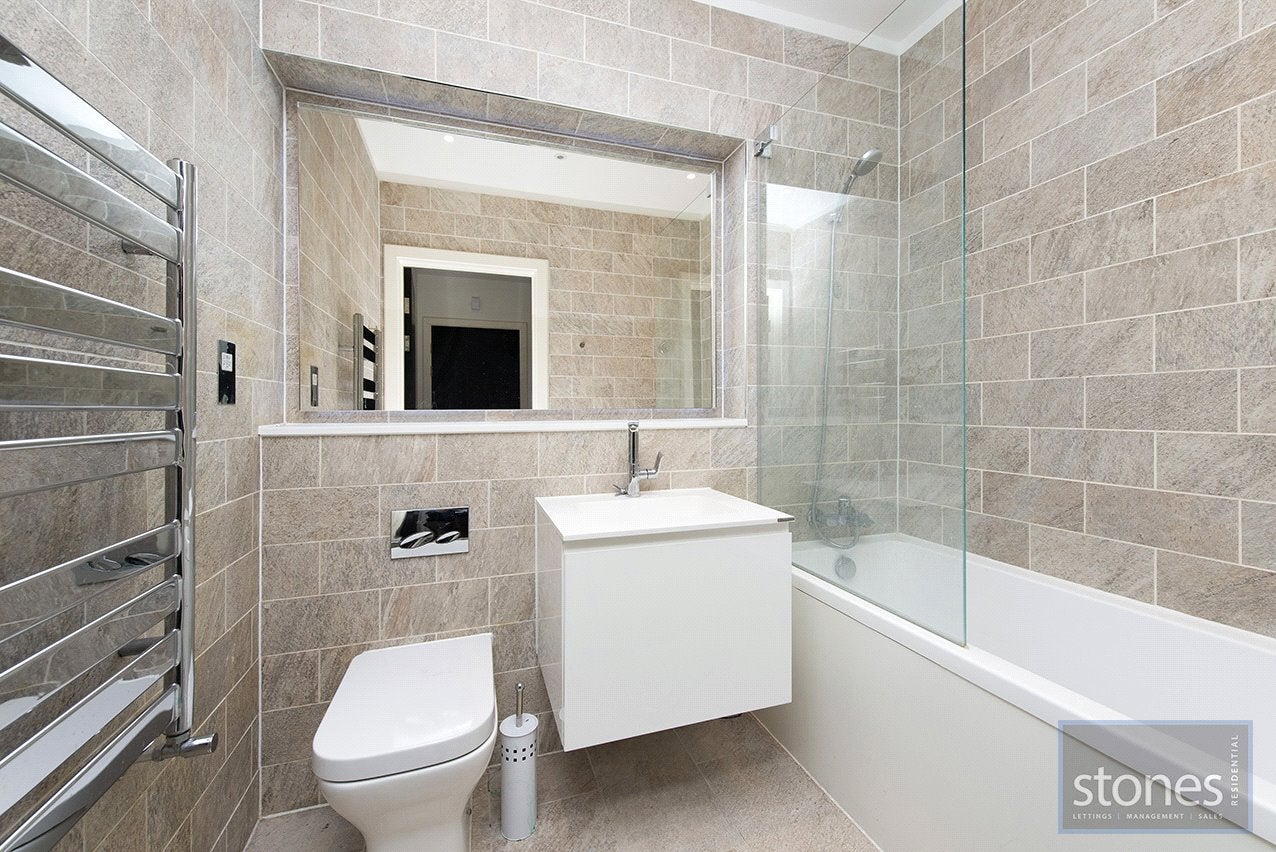 Flat Belsize Road in Greater London
