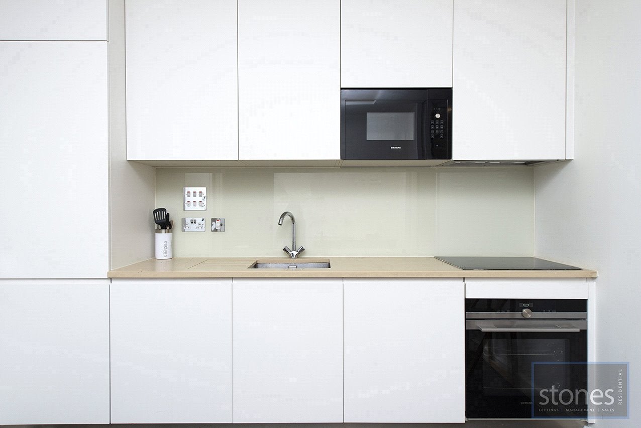 Flat Belsize Road in Greater London