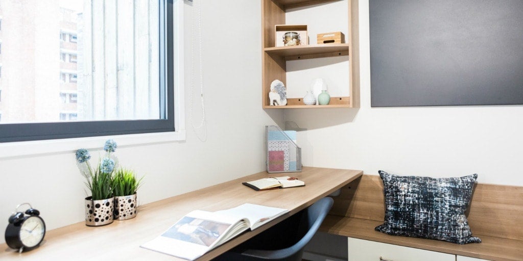 Room Holloway Road in Greater London