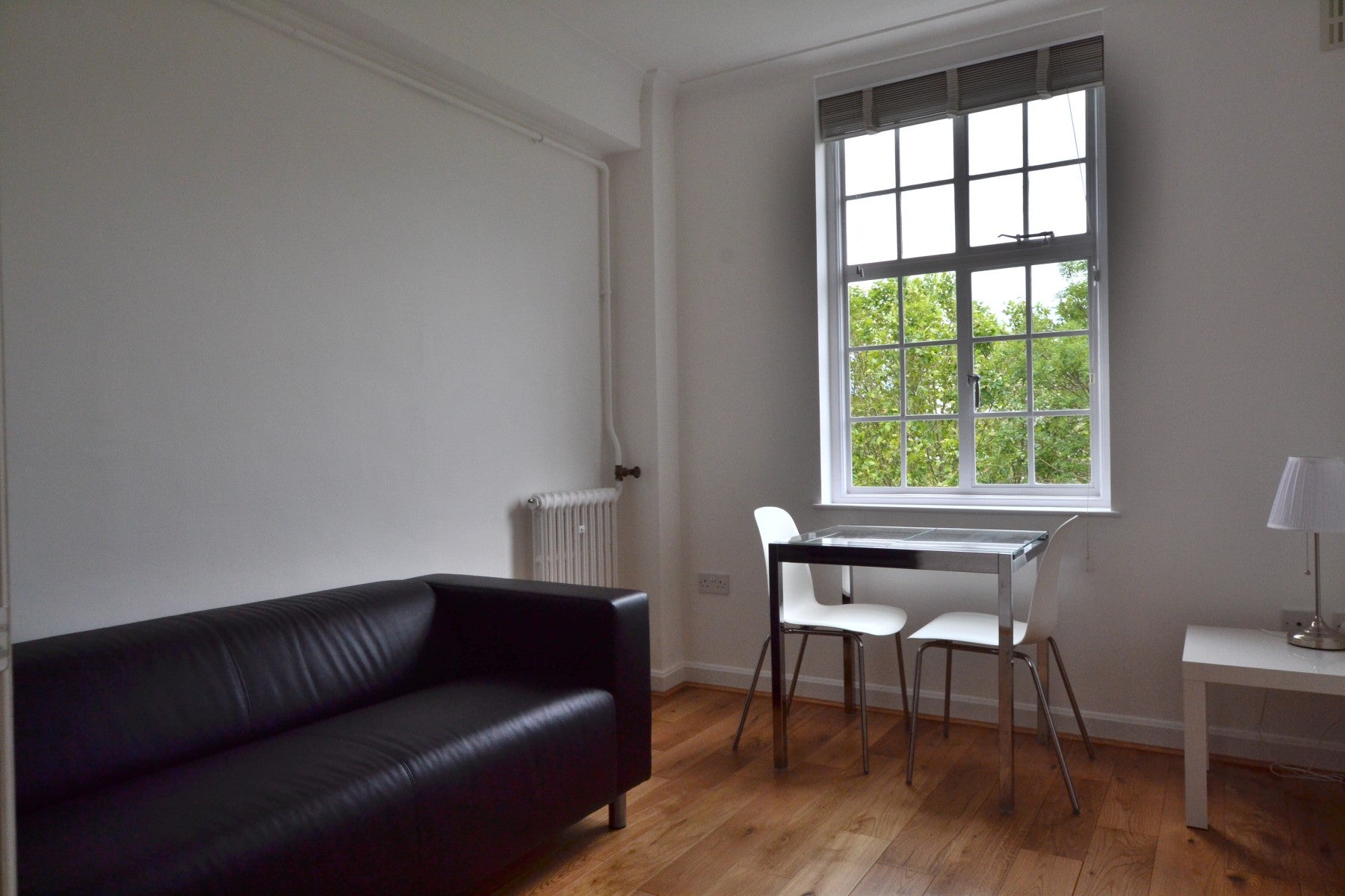 Flat Alma Square in City of Westminster