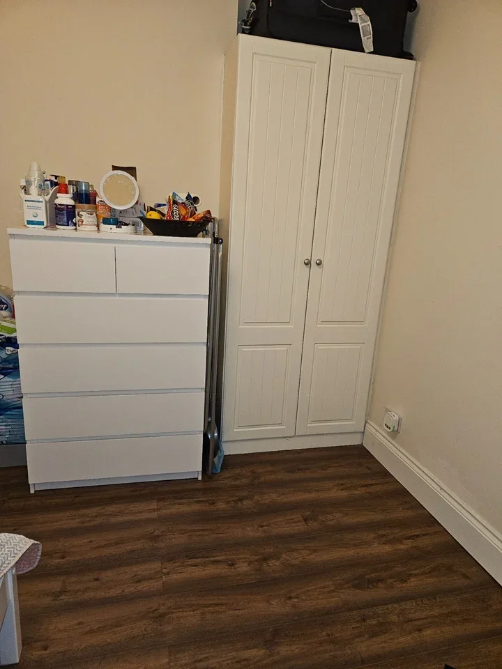 Room Amberley Grove in Greater London