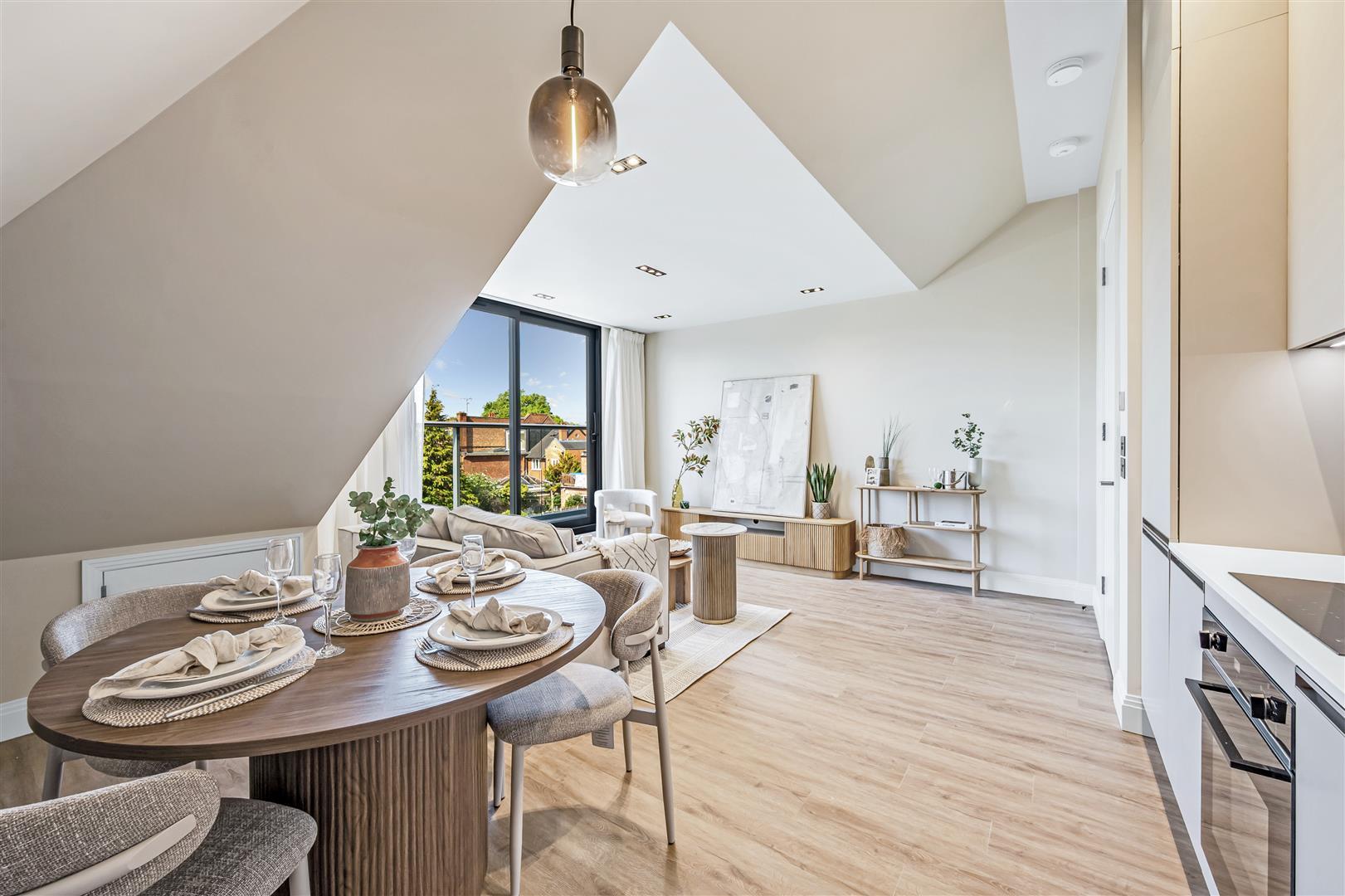 Flat Pierrepoint Road in Greater London