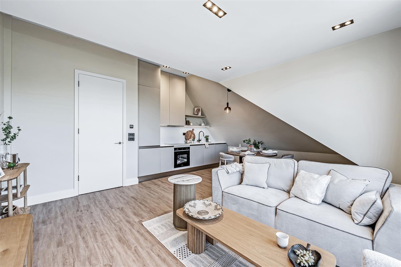 Flat Pierrepoint Road in Greater London