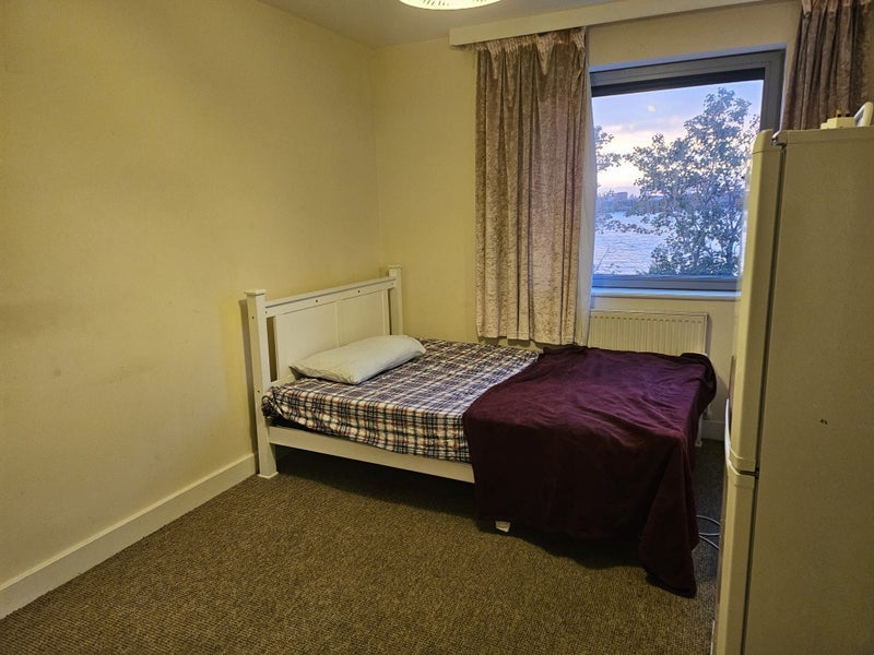 Room Tideslea Path in Greater London