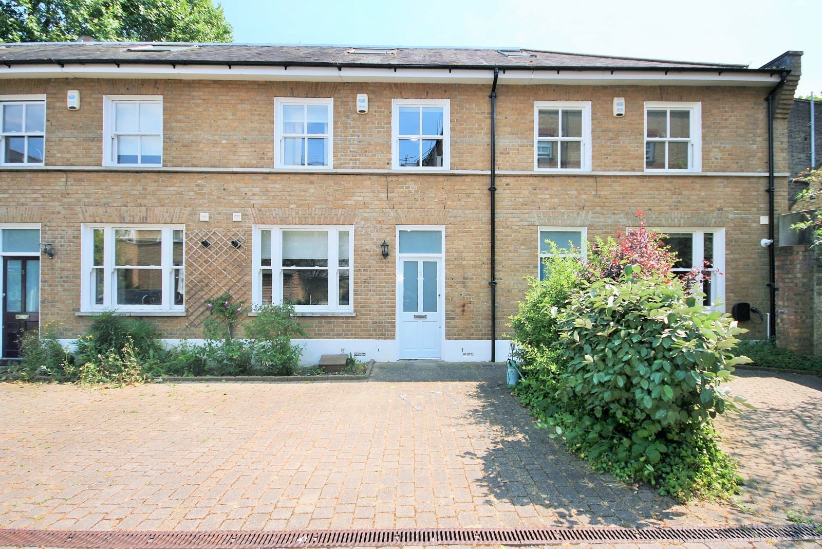 House Allport Mews in Greater London