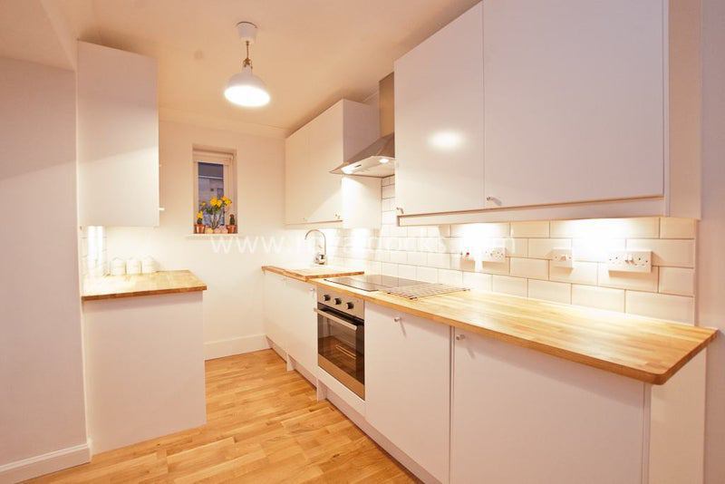 Room Constable Avenue in Greater London