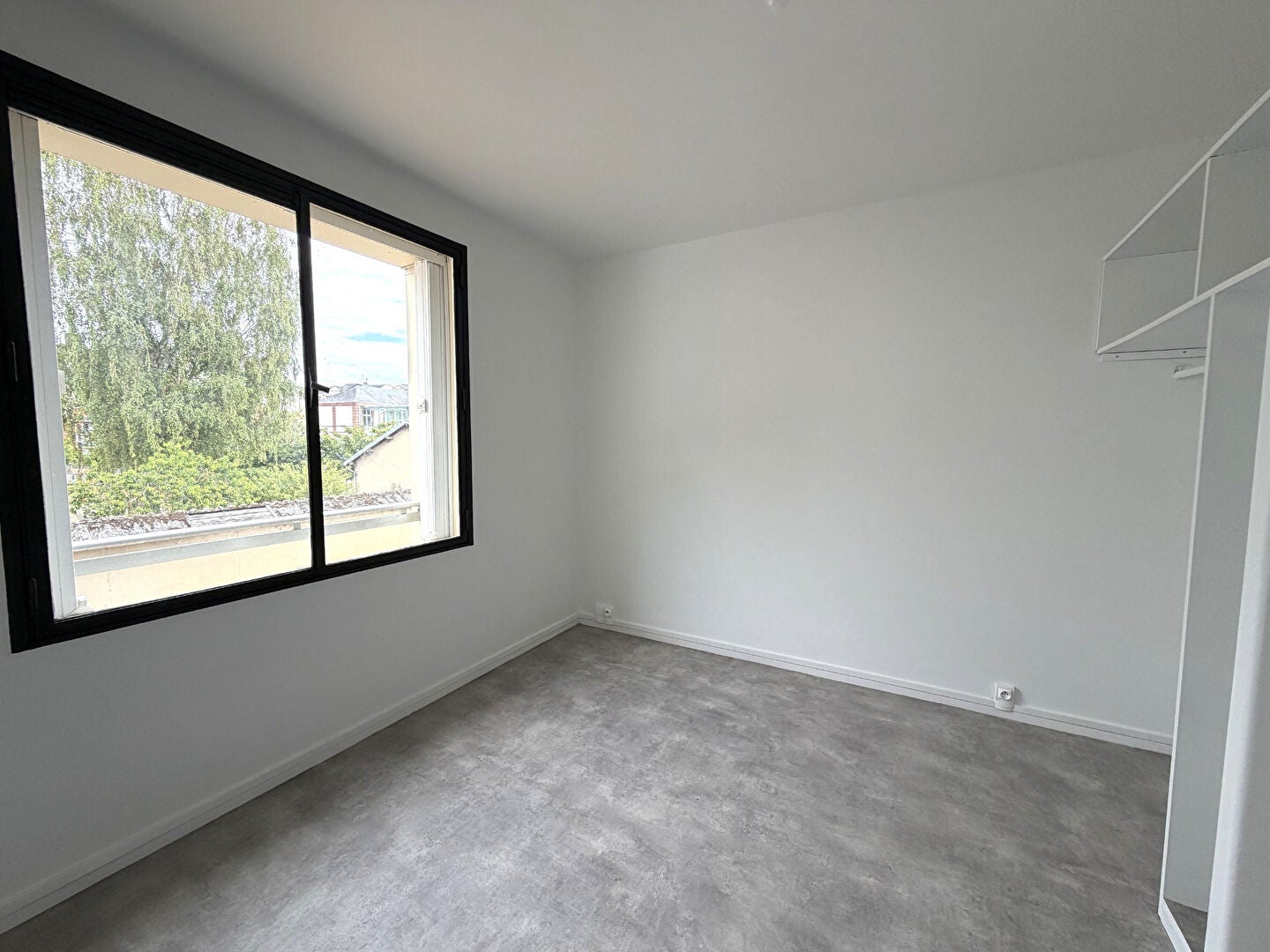 Flat Boulevard du Jardin-l'Évêque in Évreux