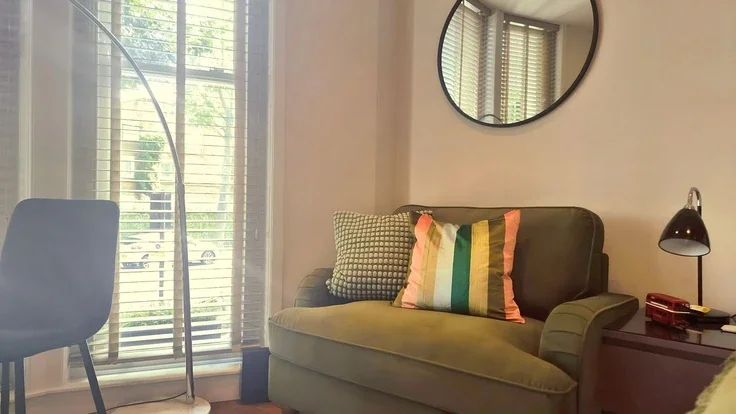 Flat Ladbroke Grove in Greater London