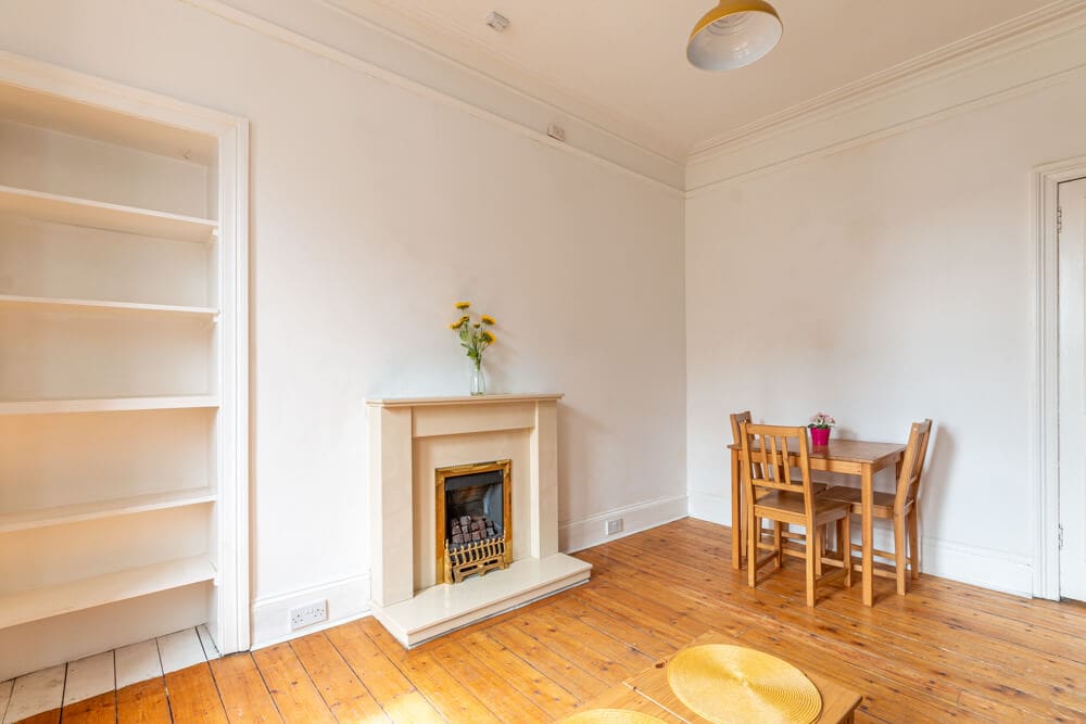 Flat Temple Park Crescent in City of Edinburgh