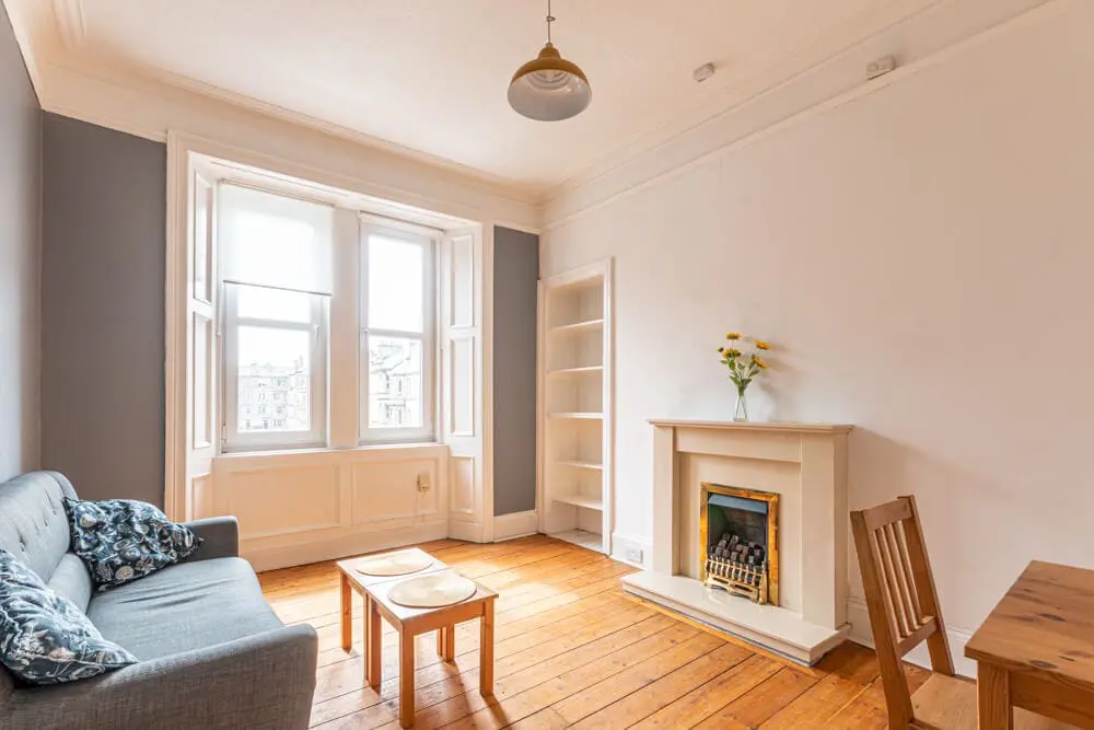 Flat Temple Park Crescent in City of Edinburgh