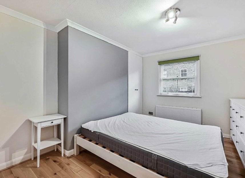 Flat Fermoy Road in City of Westminster