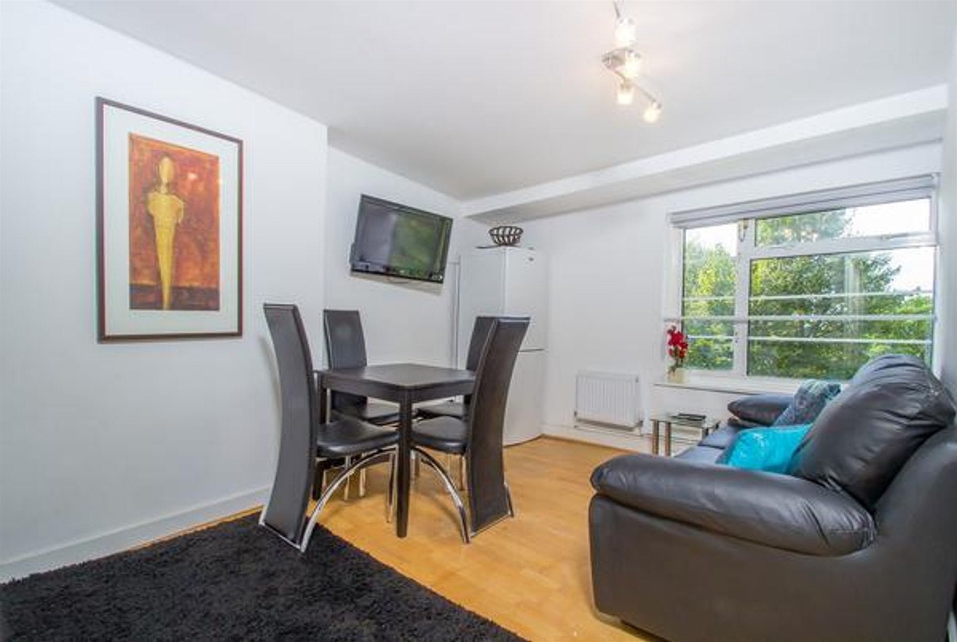 Flat Finchley Road in City of Westminster
