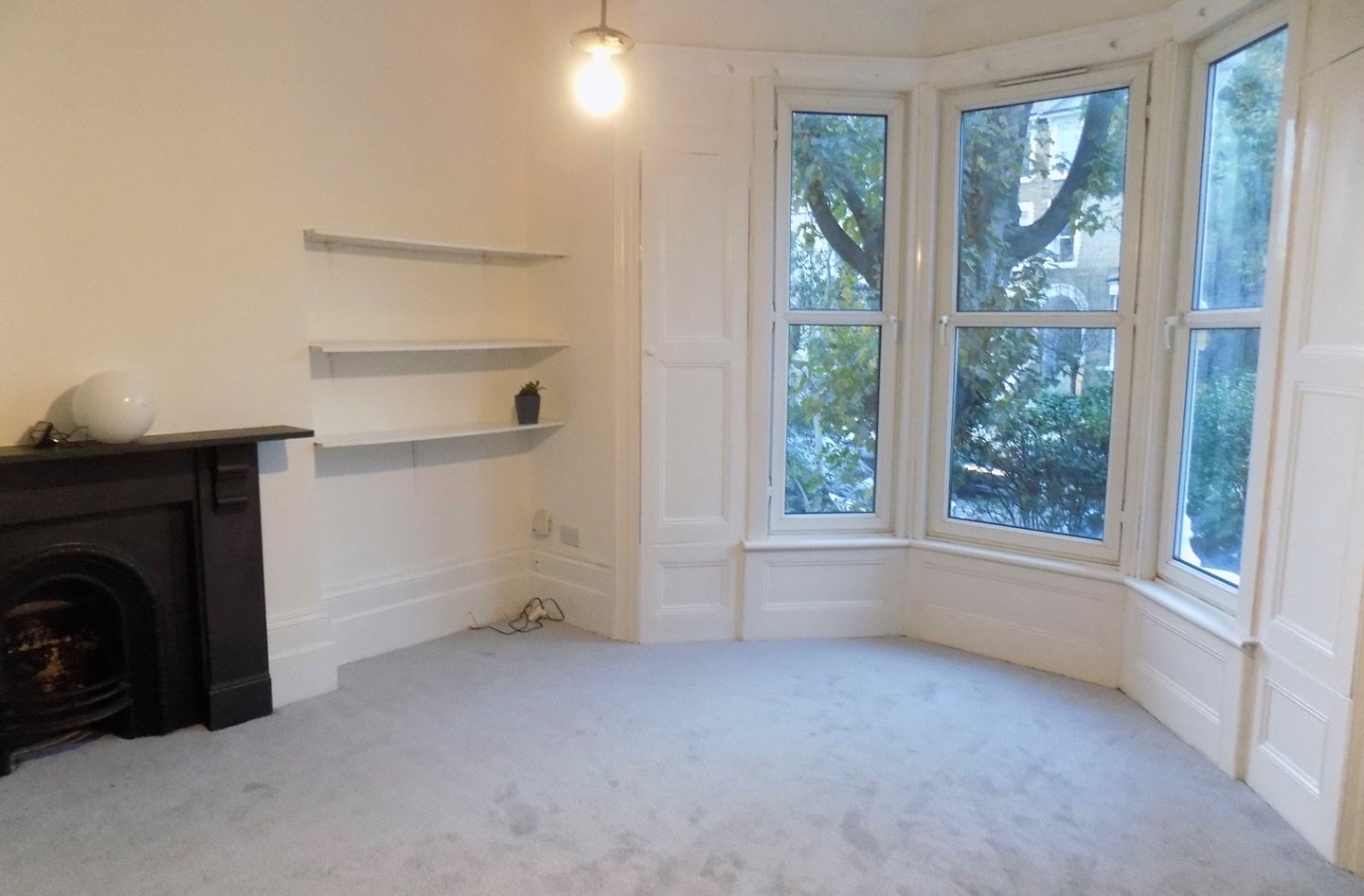 Flat Amhurst Road in Greater London