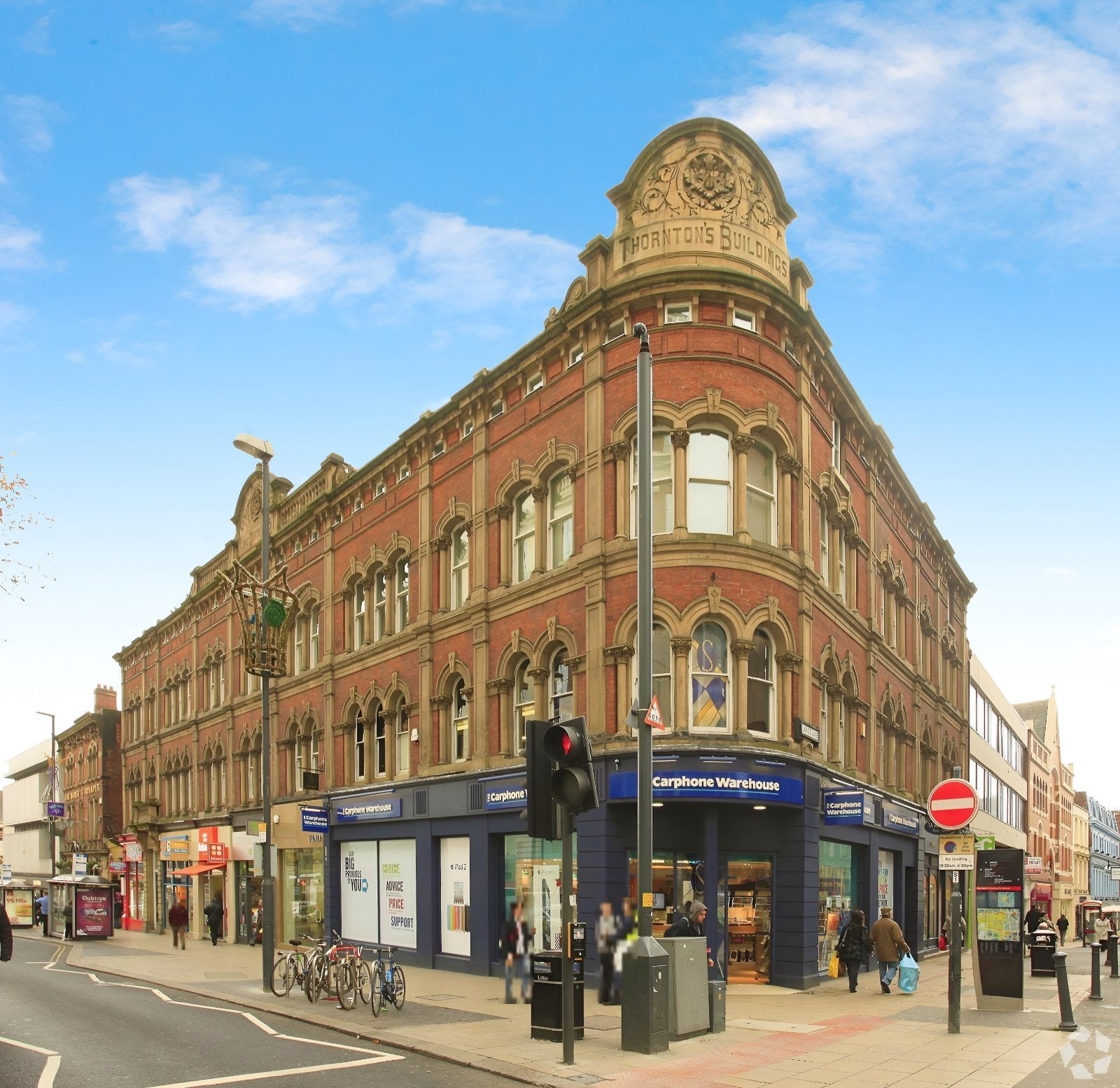 Flat The Headrow in Leeds